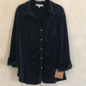 NWT Ellen Tracy Top. Polyester Spandex. Ruching. Roll-up Sleeves. Gold Buttons